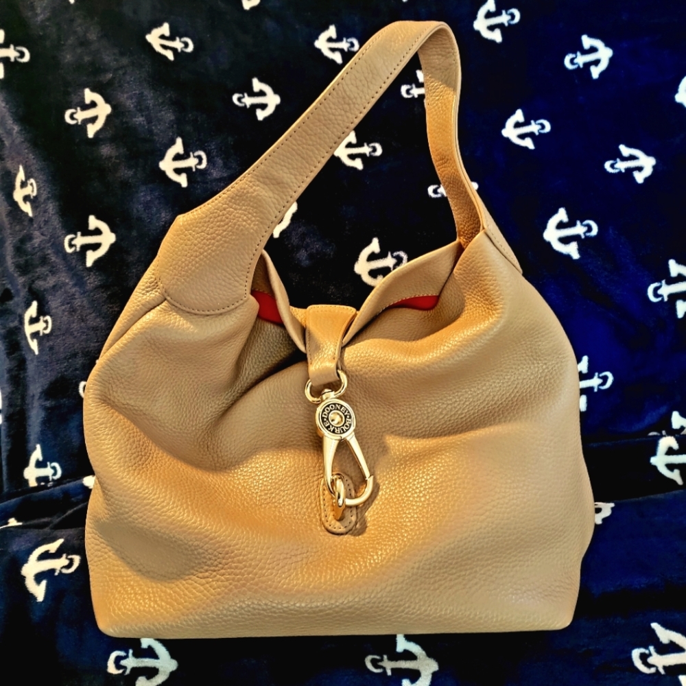 Dooney & Bourke purse